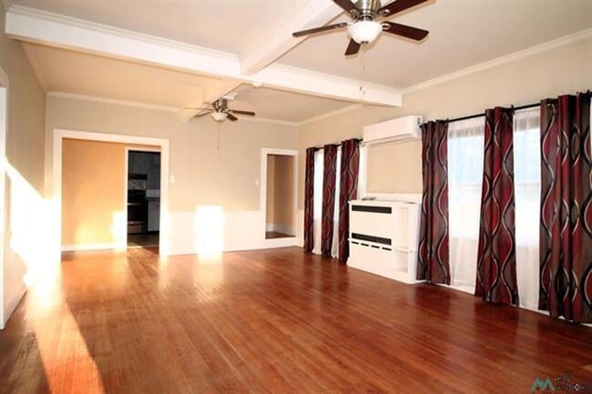 Photo - 701 N Lea St