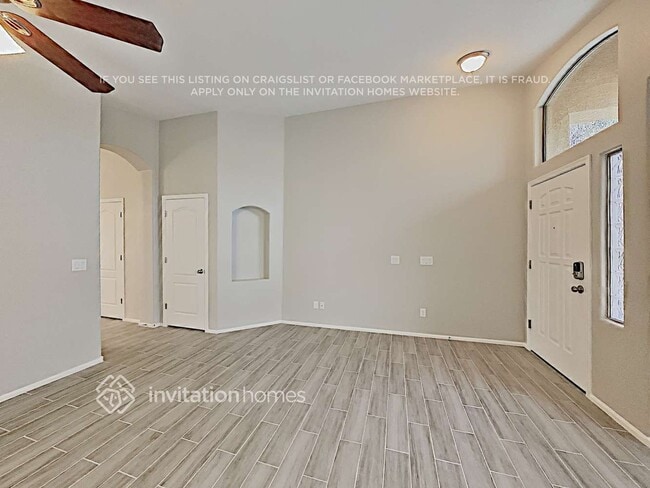 Photo - 16097 W Kendall St