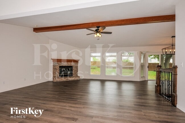 Photo - 109 Amberway Ct