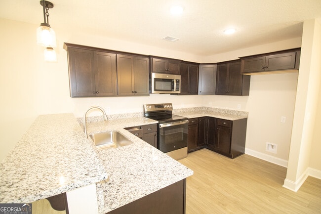 Photo - 122 Enclave Ct