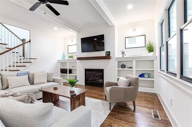 Photo - 222 Kirkwood Rd NE