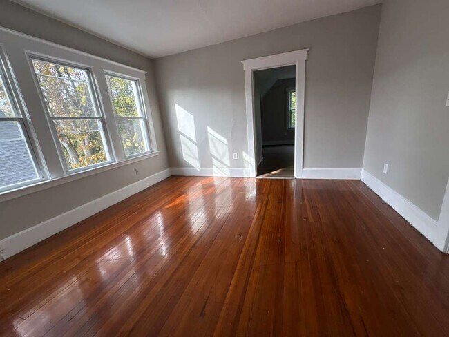 Photo - 83 Judson Ave Unidad 2