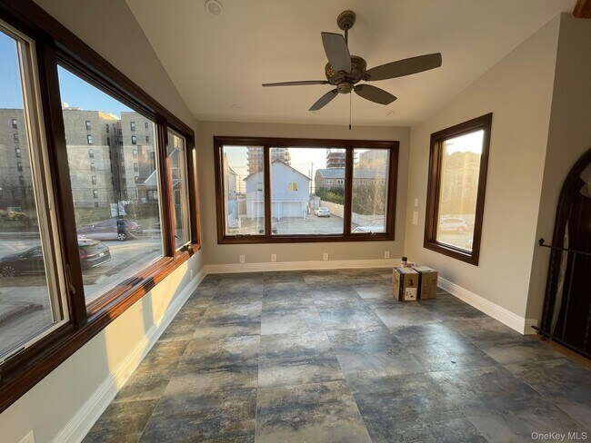 Photo - 45 W Penn St