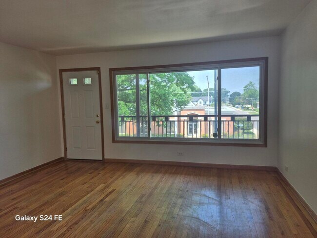Photo - 4921 N Harlem Ave Unit 3