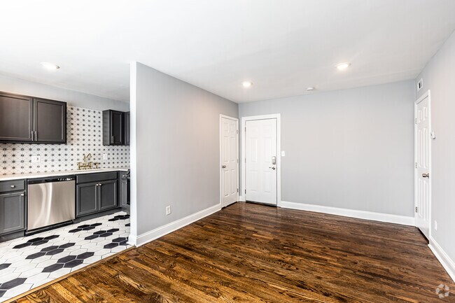 Estudio - 405 pies cuadrados - The Holmes