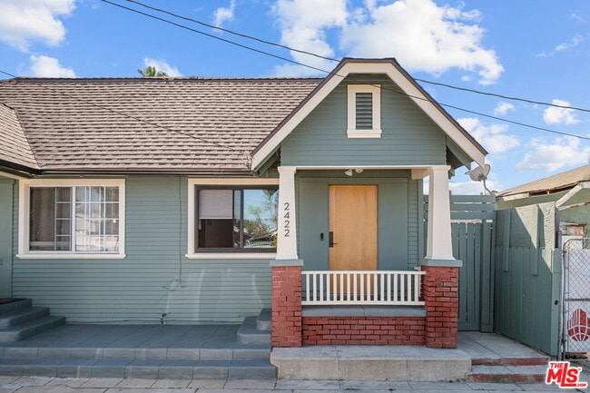 Photo - 2422 W 30th St