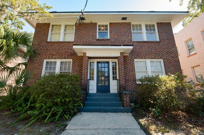 Building Photo - 2842 Park St Unit #2