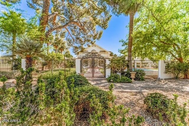 35 S Fairway Ct