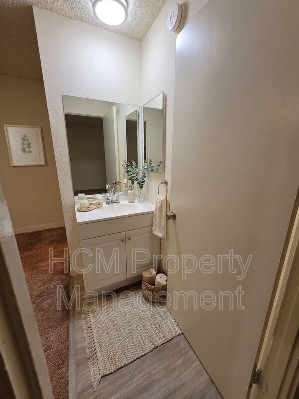 Photo - 12850 Branford St