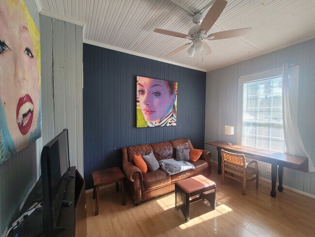 Photo - 1707 Market St Unit #5