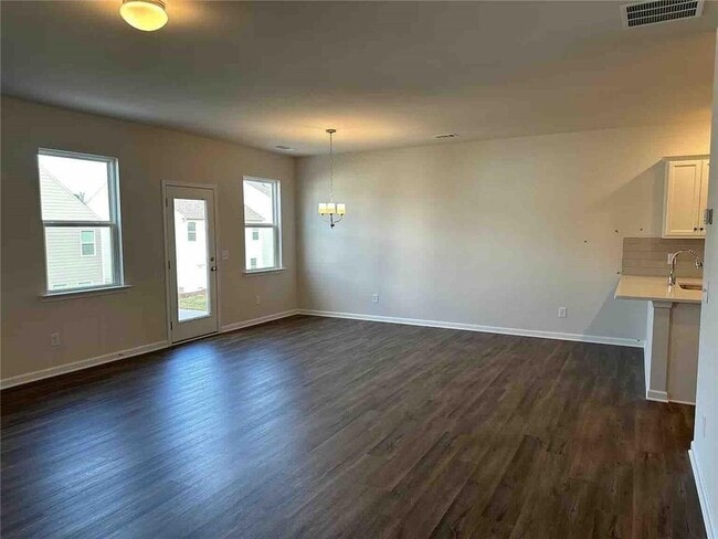 Photo - 69 Windover Wy