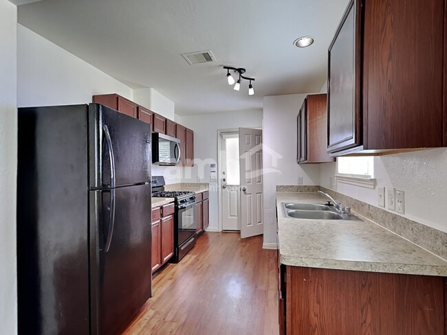 Photo - 6019 Brenwood Trails Ln