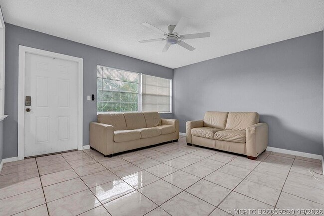 Photo - 340 NW 19th St Unit 308