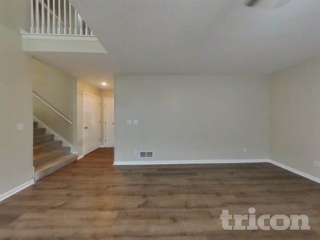 1716 Lynn Cir