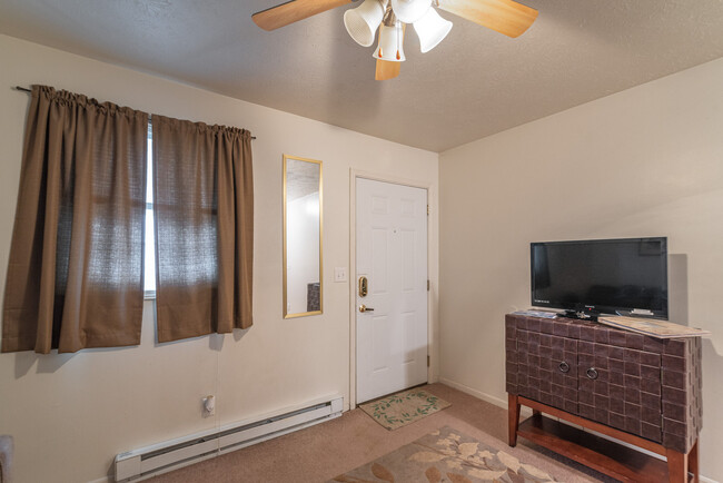 Photo - 2800 Albright Rd - Nightly Leasing!