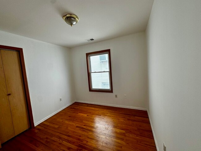 Photo - 26 Paterson St Unit 2