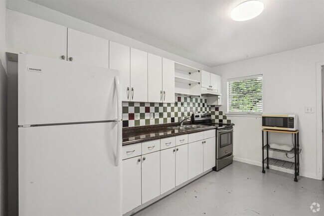 Building Photo - 1708 Chicon St Rental