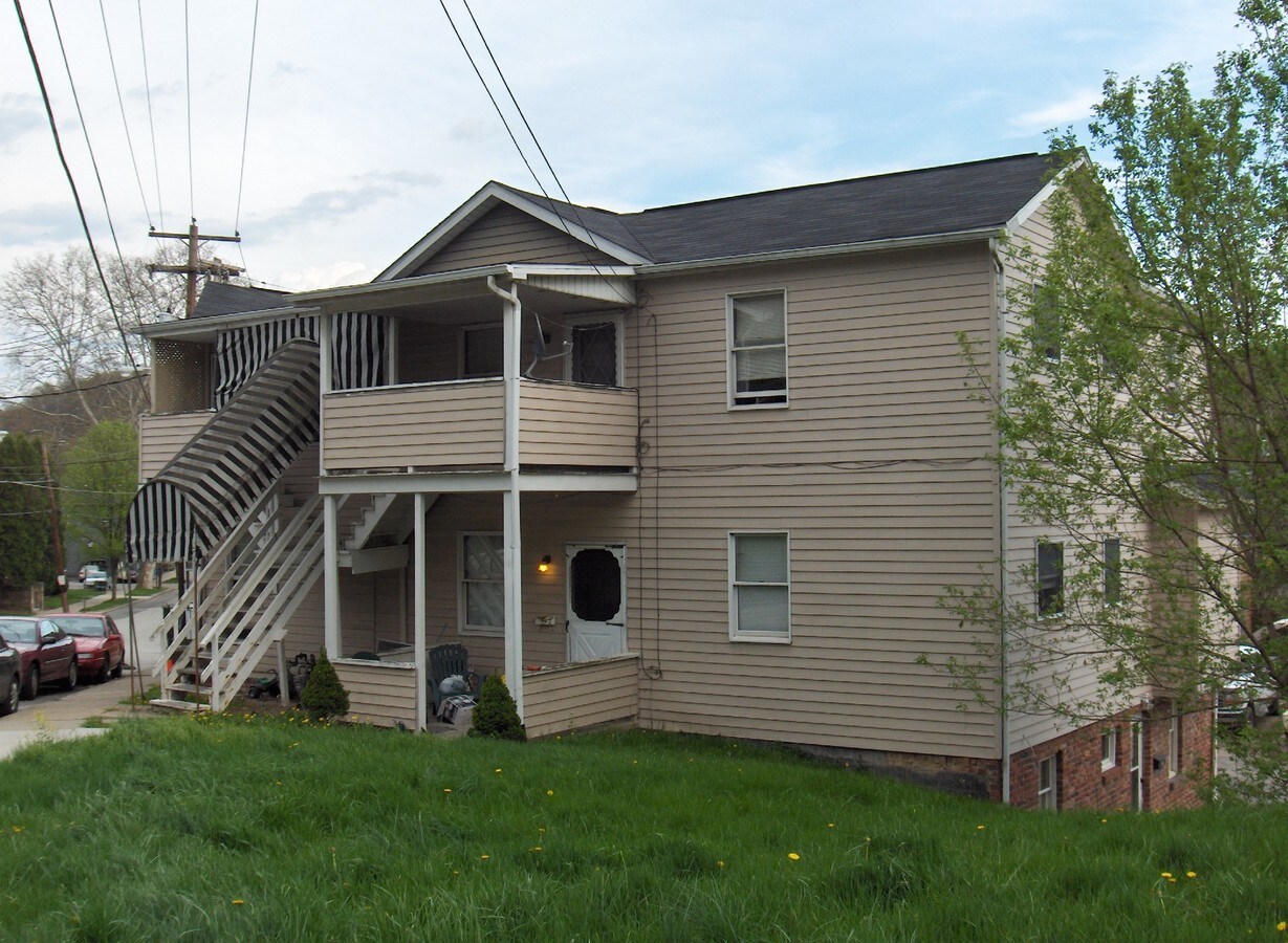 Photo - Oakdale Diamond Apartments