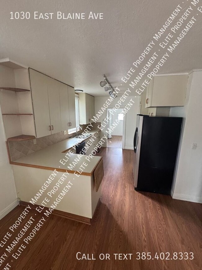 Photo - 1030 Blaine Ave