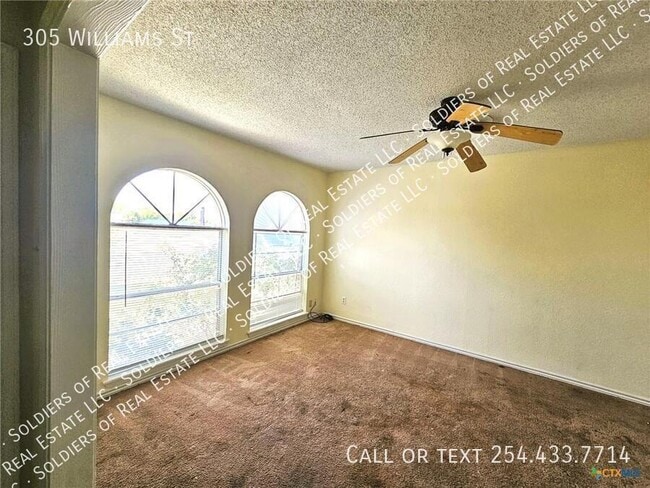 Photo - 305 Williams St