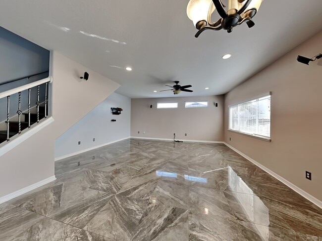 Photo - 524 Quail View Ct