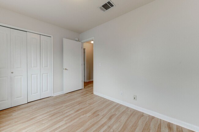 Photo - 3301 El Salido Pkwy Unidad 1