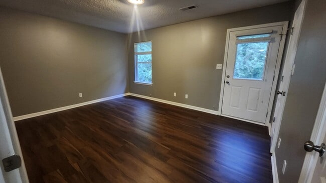 Photo - 121 Jackson Ln Unidad A