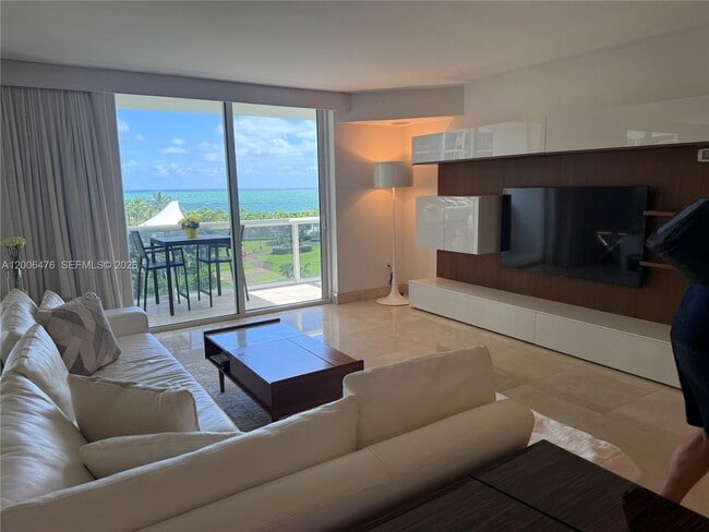 Building Photo - 10275 Collins Ave Unit 533