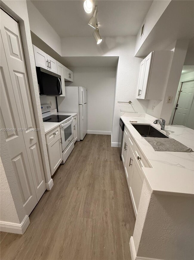 Photo - 2500 Centergate Dr Unit 104
