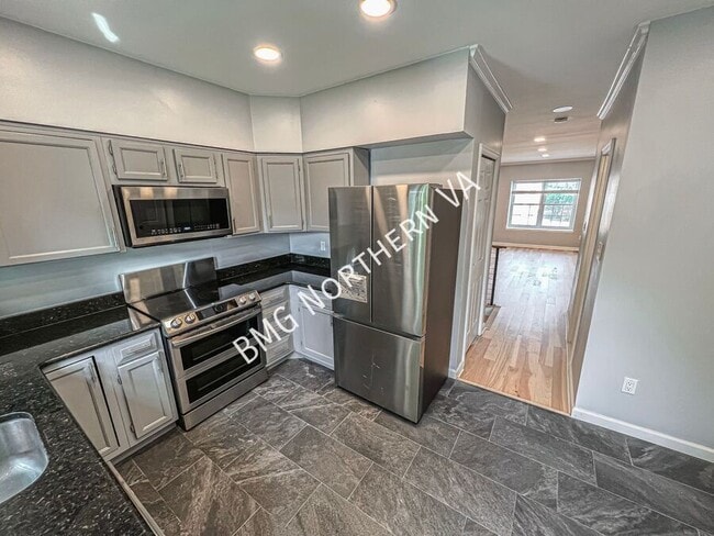 Photo - 954 S Rolfe St