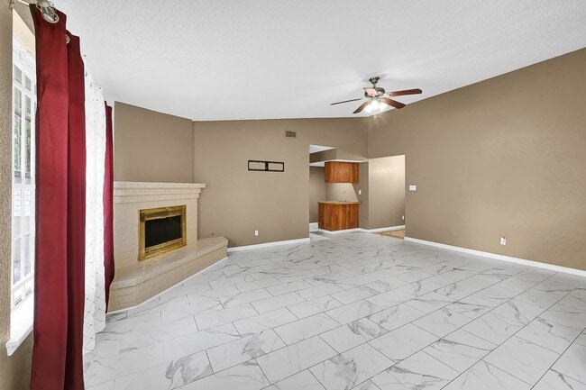 Photo - 12223 Woodcliff Dr