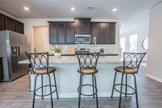 Photo - 454 Burgundy Terrace SE