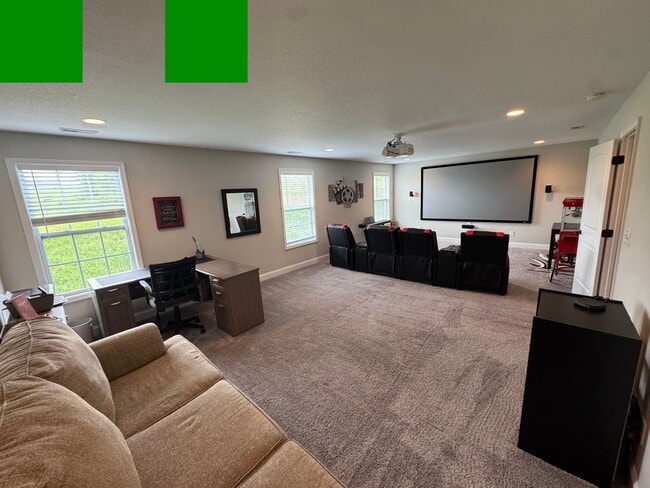 Photo - 104 Deerberry Ln
