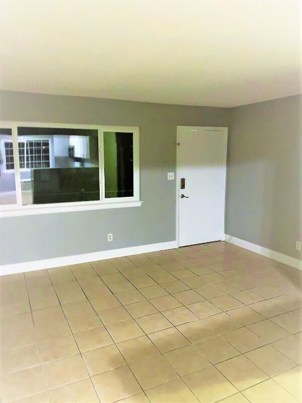 Photo - 1050 Grand Ave Unit C