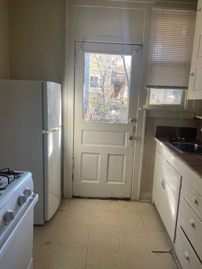 Photo - 2902-2904-2904 N High St Unit 2904