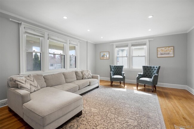 Photo - 70 Breckenridge Ave