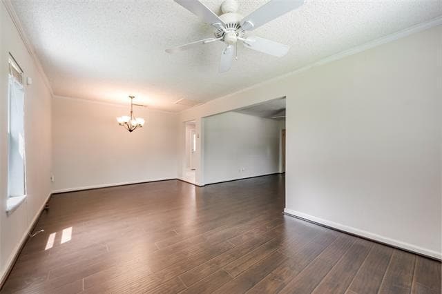 438 Daniel St