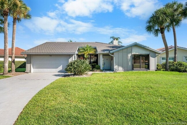 Building Photo - 2386 SW Creekside Dr