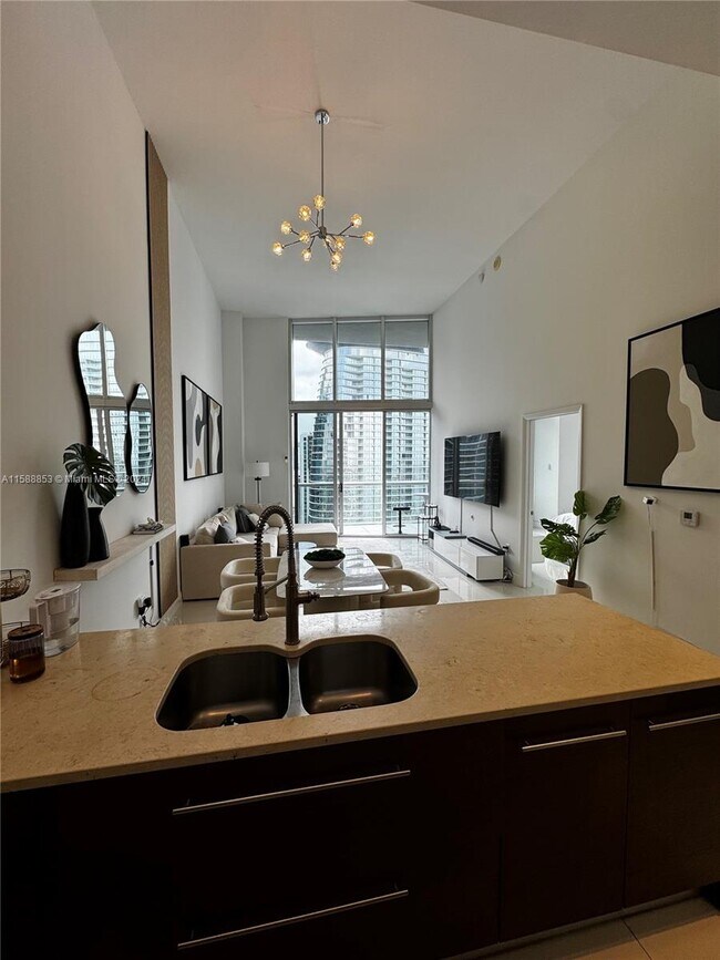 Photo - 475 Brickell Ave