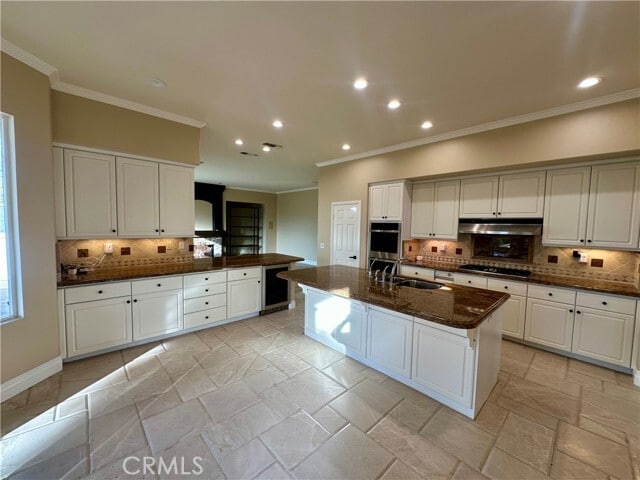 8 Danville Dr