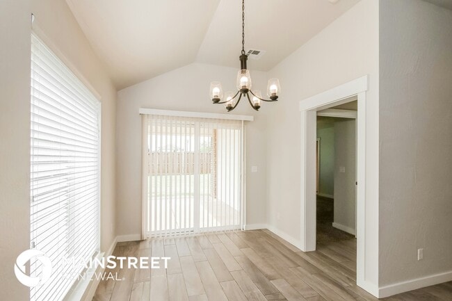 Photo - 508 NW 179th Cir