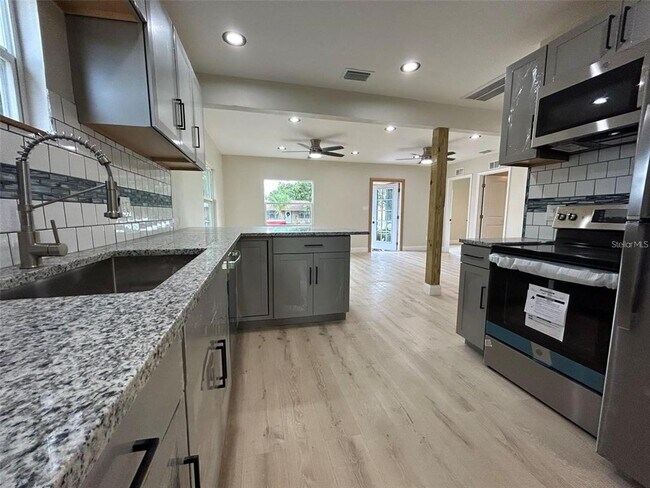 Photo - 2245 17th Ave S