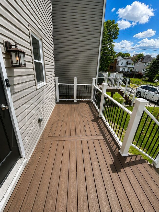 Photo - 17 Simms St