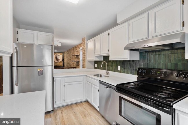 Photo - 2137 Whisper Way