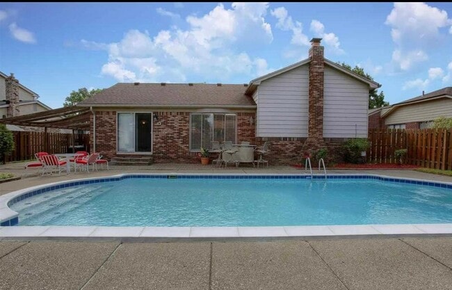 Photo - 43309 Westview Dr