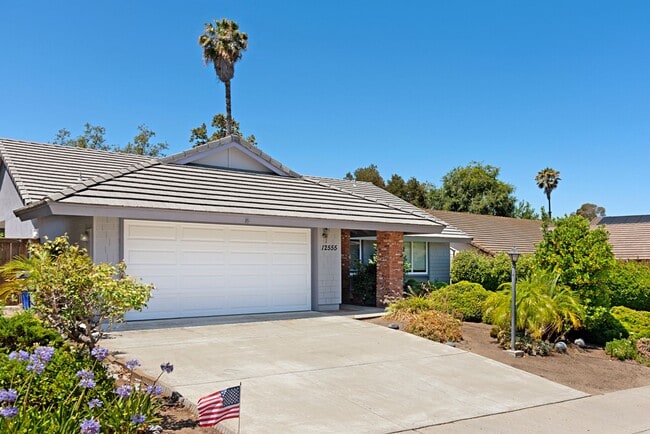 Photo - Beautiful & Large Home in Quiet Gatewood Hills - Private Backyard - 2-Car Garage