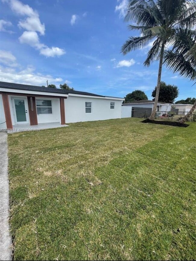 Photo - 14641 Jackson St