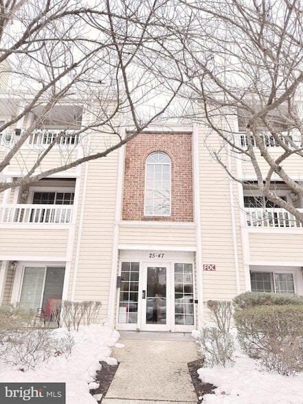 Building Photo - 37 Wickham Ct