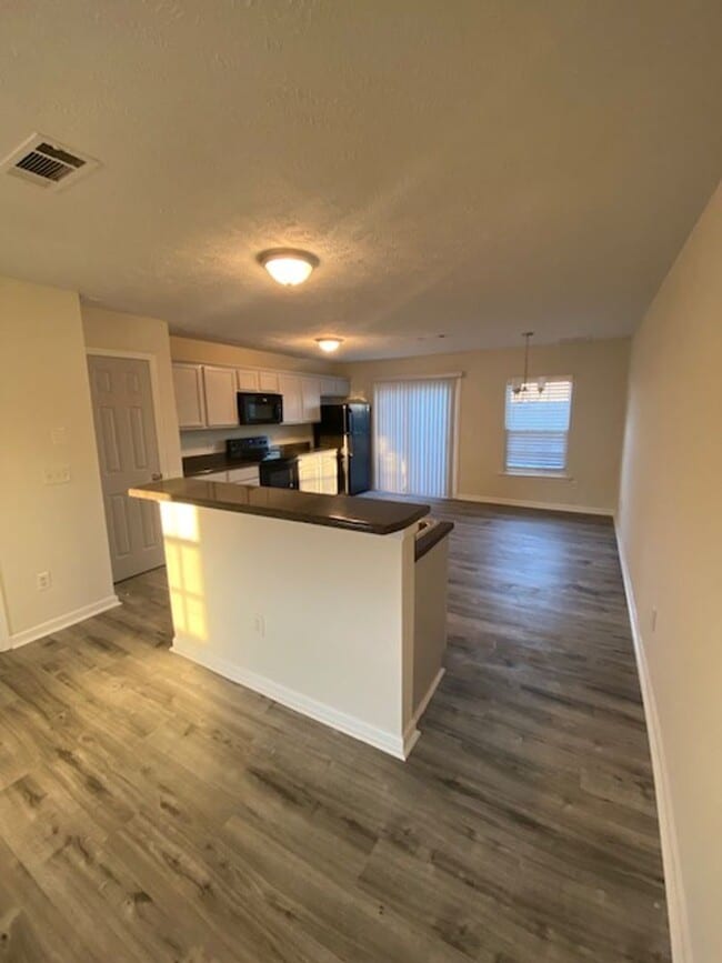 Photo - Great 2 Bedroom 2 1/2 Bath Townhouse in Smyrna!