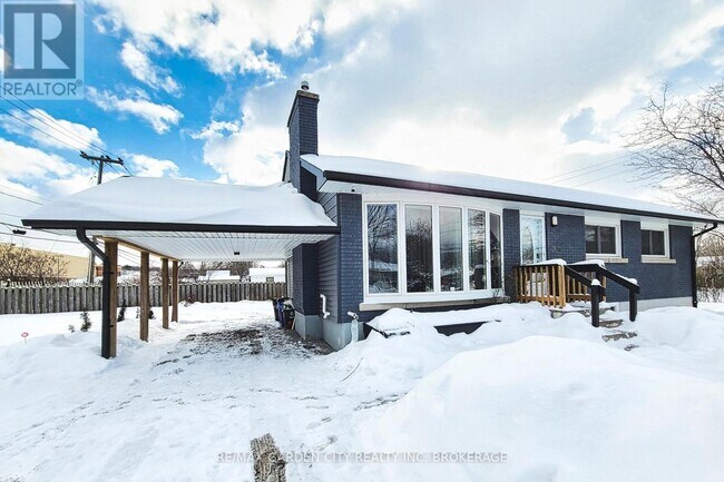 Photo - 59 Jacobson Ave